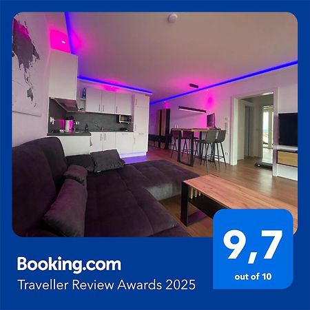 100 Qm Penthouse, Self-Check-In, 2 Parkplaetze Apartamento Graz Exterior foto