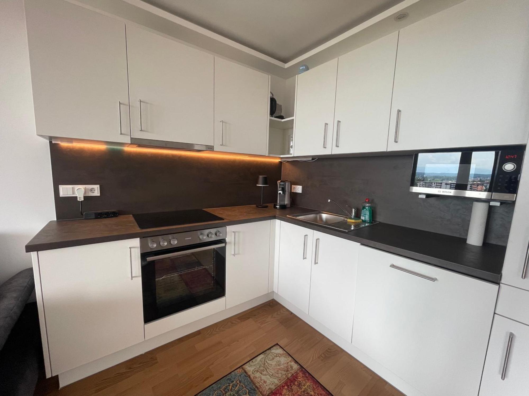 100 Qm Penthouse, Self-Check-In, 2 Parkplaetze Apartamento Graz Exterior foto
