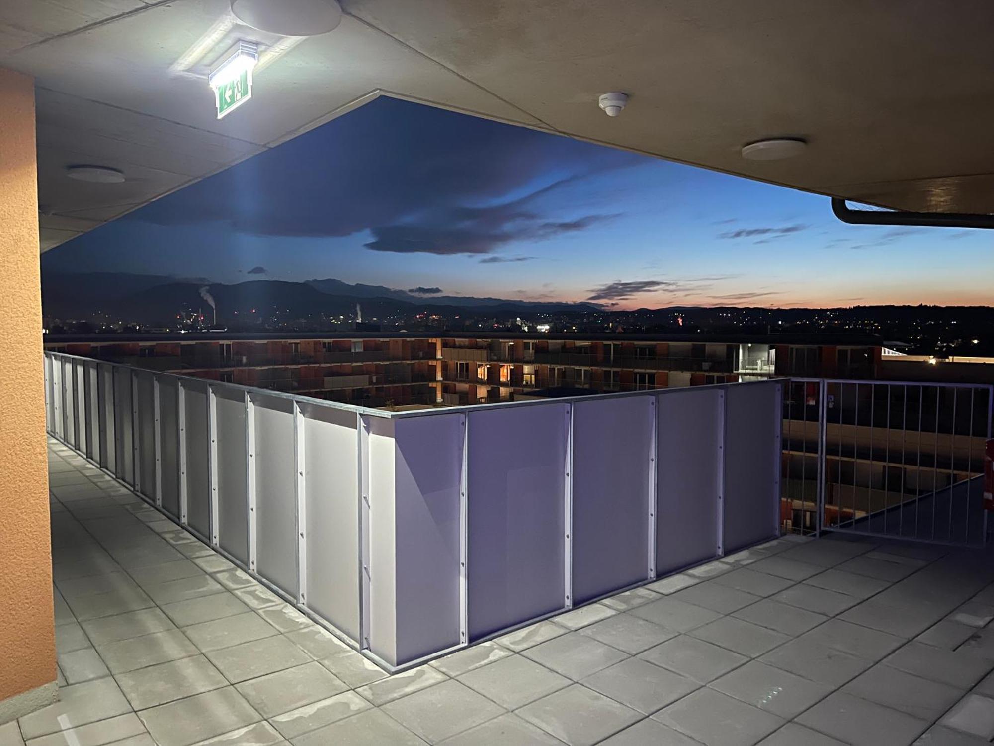 100 Qm Penthouse, Self-Check-In, 2 Parkplaetze Apartamento Graz Exterior foto