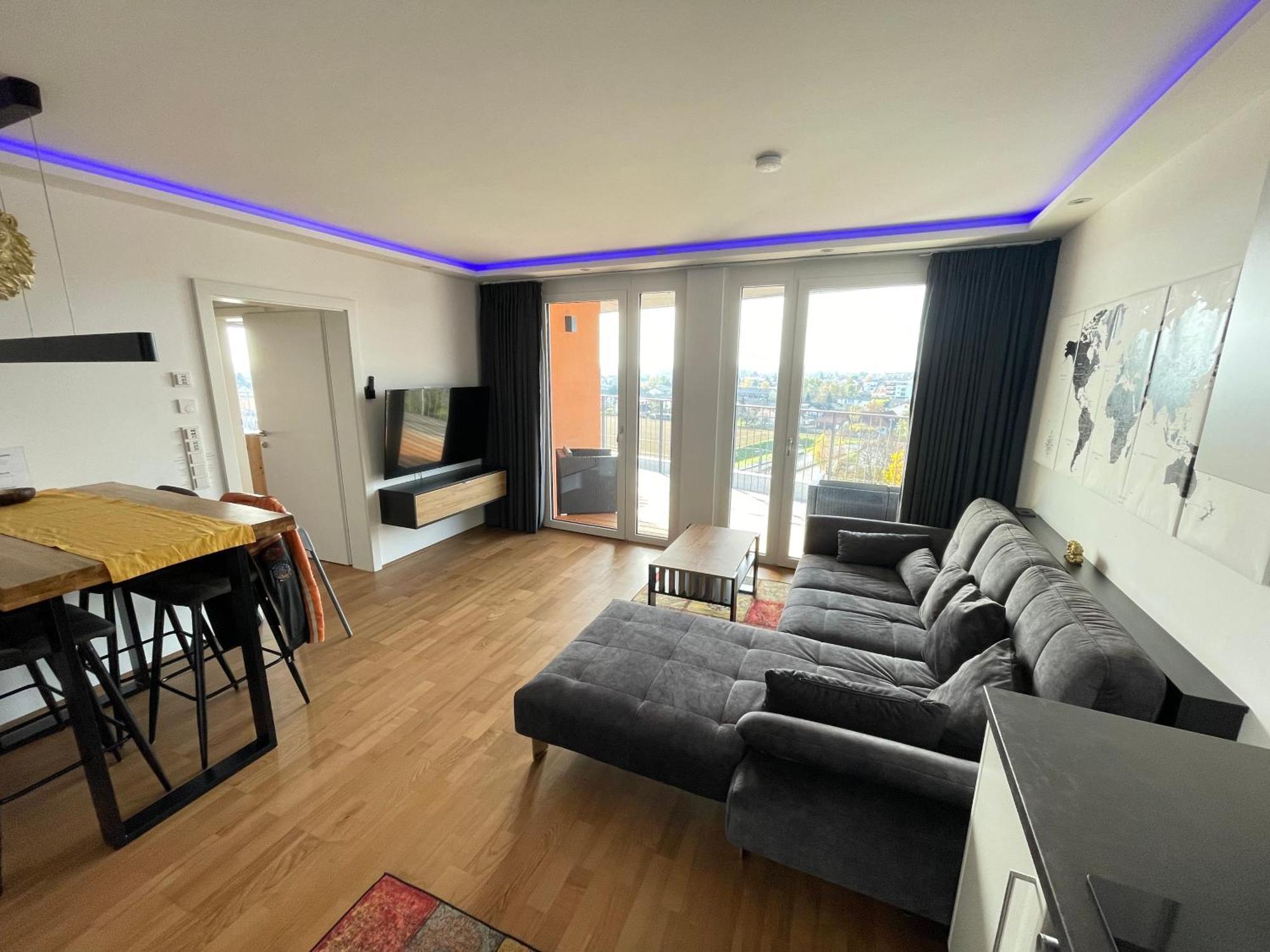 100 Qm Penthouse, Self-Check-In, 2 Parkplaetze Apartamento Graz Exterior foto